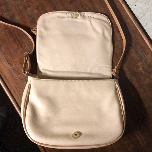 Purse - Picture 2 of 3